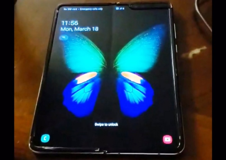 Samsung Galaxy Fold ecrã dobrável smartphone problema